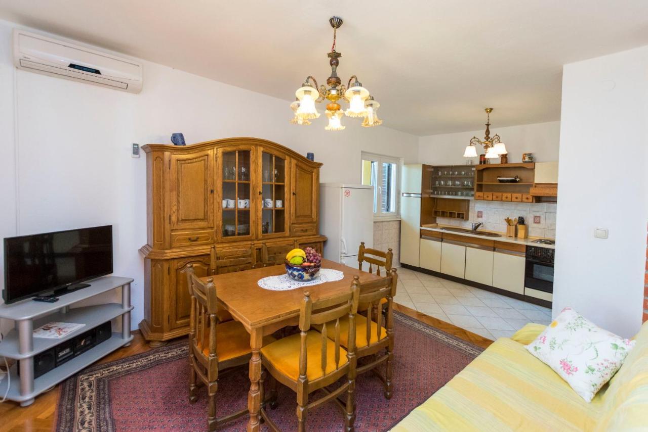 Apartment Moric Trogir Exteriör bild