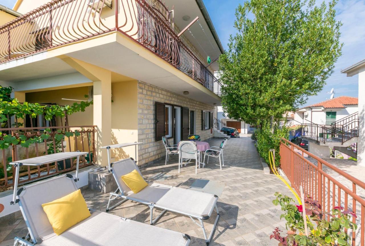 Apartment Moric Trogir Exteriör bild